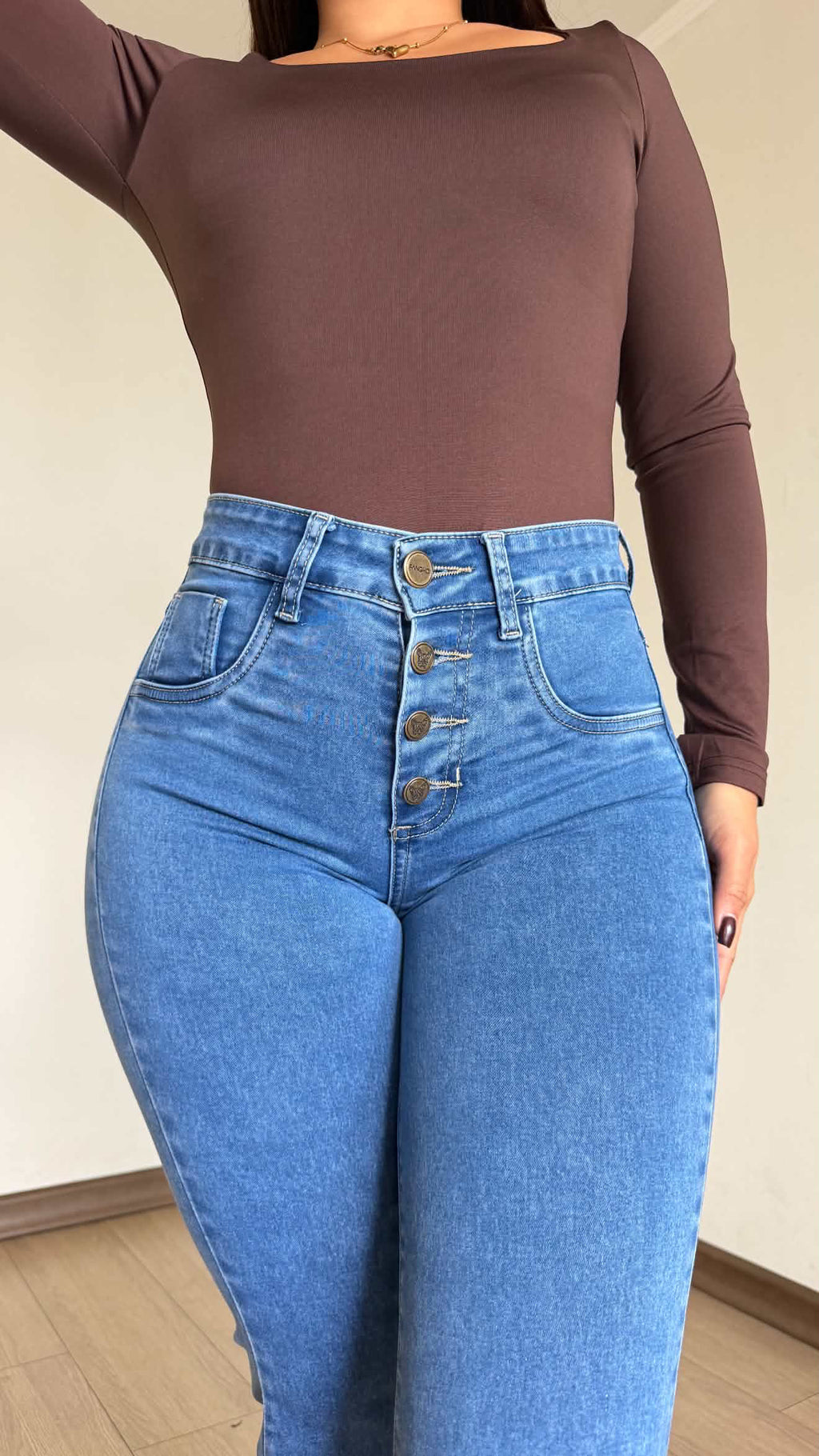 Agustina Flare Celeste