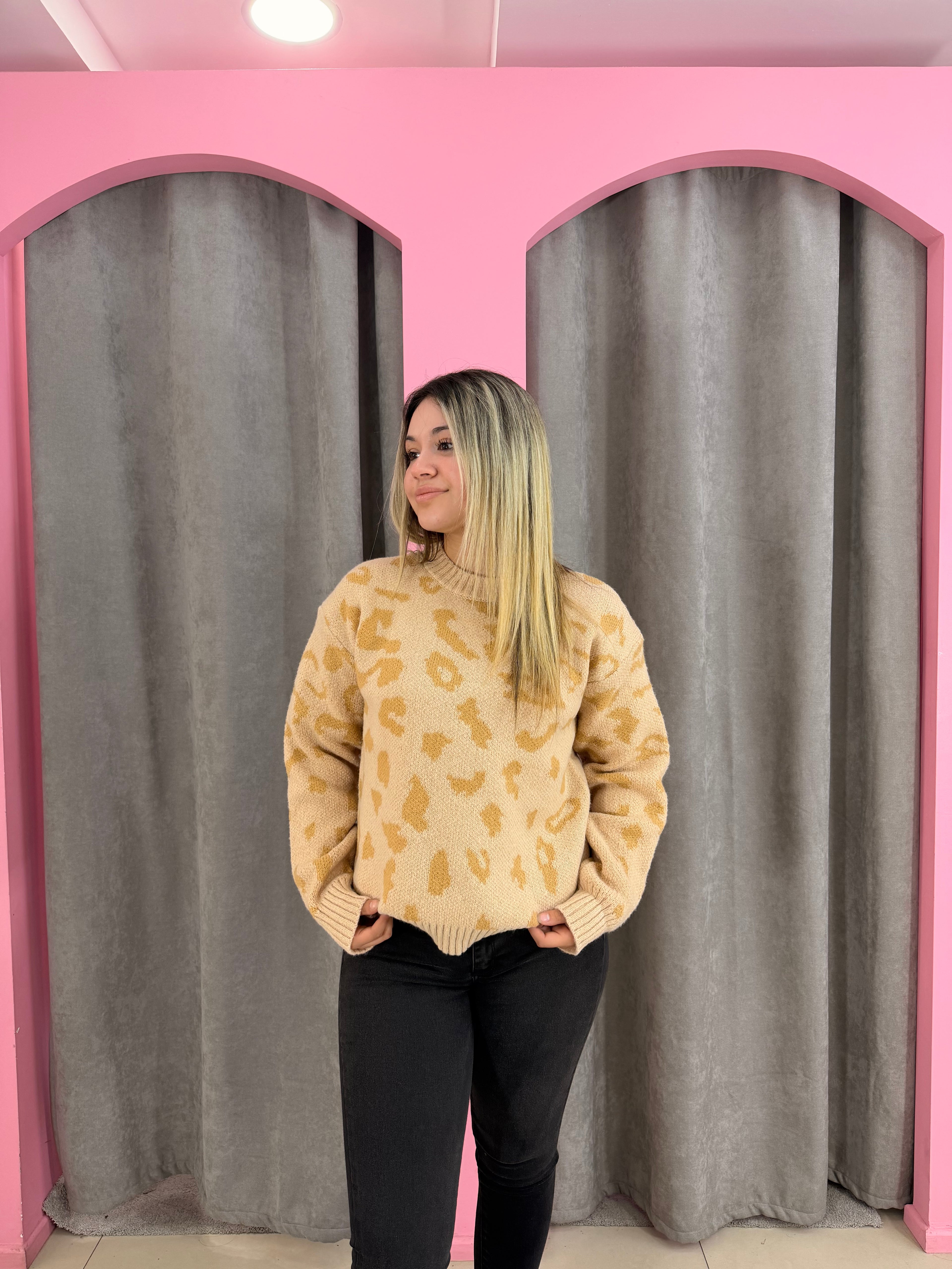 SWEATER